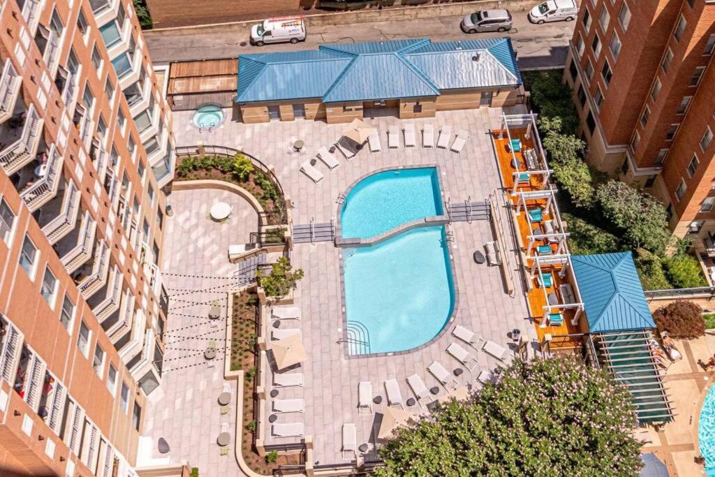 Sensational 1 Bedroom Condo At Ballston Place With Gym 알링턴 외부 사진