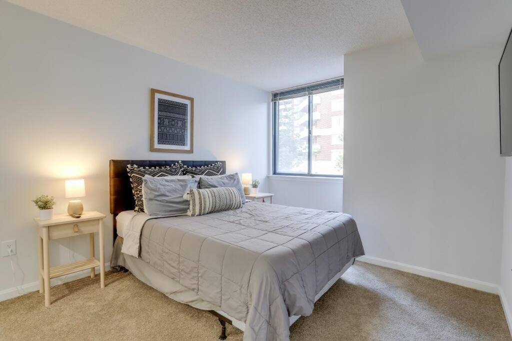 Sensational 1 Bedroom Condo At Ballston Place With Gym 알링턴 외부 사진