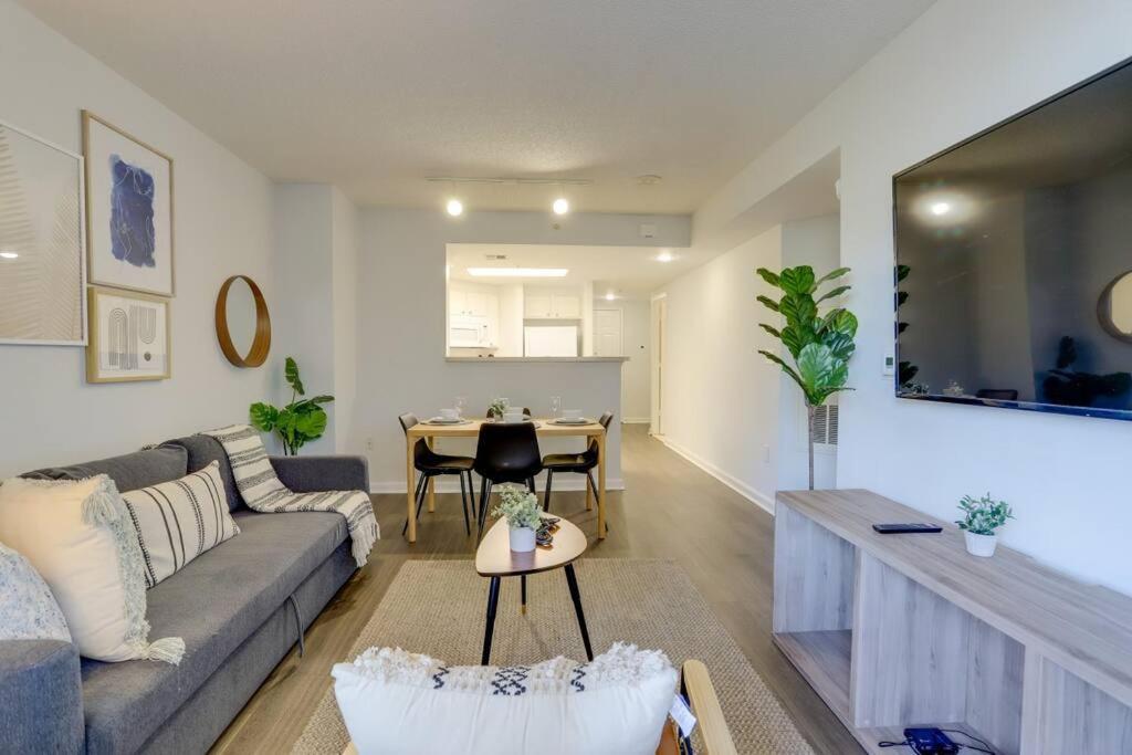 Sensational 1 Bedroom Condo At Ballston Place With Gym 알링턴 외부 사진